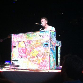 Review/videos/setlist: Coldplay at Wells Fargo Center