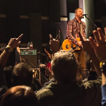 Cracker and Camper Van Beethoven&#8217;s annual stop at World Cafe Live is a rock and roll whirlwind