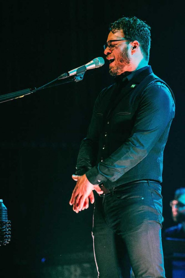Amos Lee | Photo by Noah SIlvestry | silvestography.com