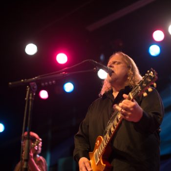 Free at Noon Flashback: Warren Haynes and Railroad Earth jam for the sold-out crowd