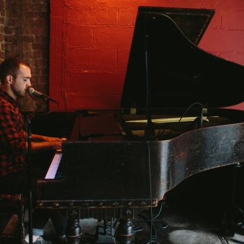 Joshua Thomas will perform Joni Mitchell tribute on 8/1
