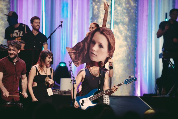 A giant posterboard Ingrid Michaelson head somehow made its way onstage | Photo by Cameron Pollack | cameronpollack.500px.com