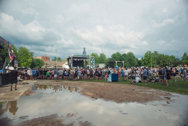 Pitchfork crowd, post-rain | Photo by Scott Troyan | scotttroyan.com