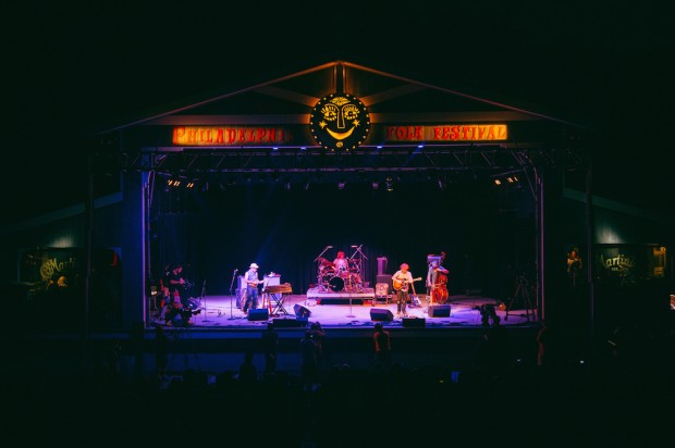 Hoots and Hellmouth at The Philadelphia Folk Fest | Photo by Hope Helmuth | hopehelmuth.com