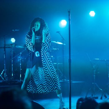 AlunaGeorge brings powerful pop to a Monday night dance party at Union Transfer