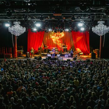 The Fillmore Philly opens in style with Hall &#038; Oates and a hit-packed set