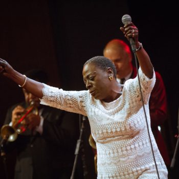 Sharon Jones &#038; the Dap-Kings throw a holiday soul party for World Cafe on VuHaus