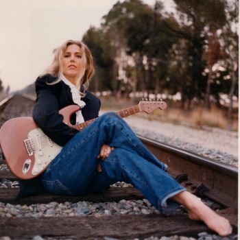 Folkadelphia Session: Sophie B. Hawkins