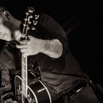 Greg Dulli explored his musical past at the First Unitarian Church