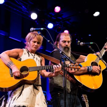 NonCOMM Recap: Colvin and Earle deliver the goods to World Cafe Live downstairs