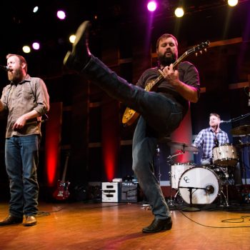 Free At Noon Flashback: Moreland &amp; Arbuckle draws large crowd for new album release