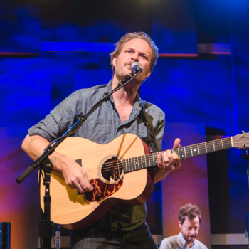 Watch Hiss Golden Messenger perform &#8220;Domino (Time Will Tell)&#8221; on Late Night with Seth Meyers ahead of their Philly show