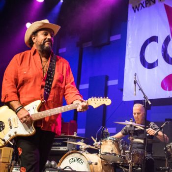 NonCOMM Recap: The Mavericks highlight their new LP with signature Latin-country songs