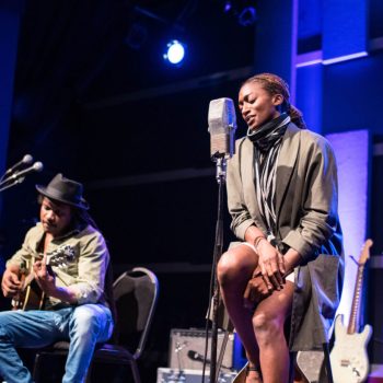 NonCOMM Recap: ALA.NI swoons with <em>You &#038; I</em> for her Free at Noon performance