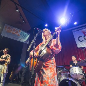 NonCOMM recap: Laura Marling delivers soothing, soulful performance