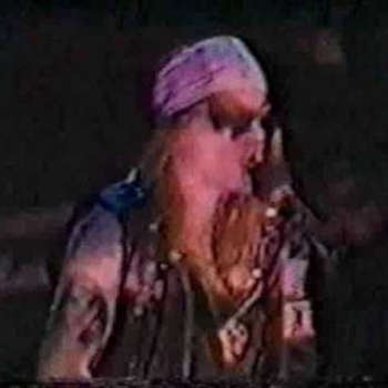 Watch Guns n&#8217; Roses set at The Spectrum in August of 1988