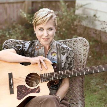 Watch Kristin Hersh&#8217;s new &#8220;Wonderland&#8221; video before she plays Boot &#038; Saddle this spring