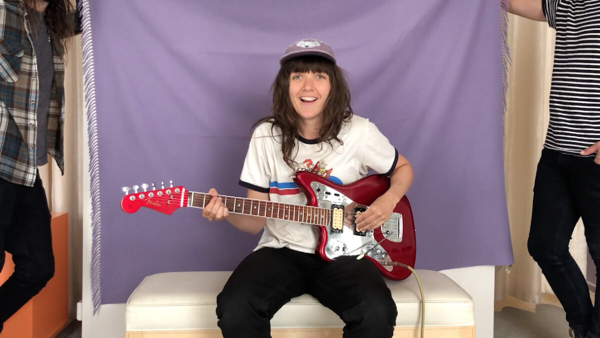 激レア Courtney Barnett コートニーバーネット REDVINYL Courtney Barnett releases instructional video for new single