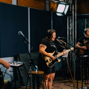 The Key Studio Sessions: Thin Lips