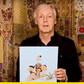 Watch Paul McCartney take us through his new childrens’ book, <em>Hey Grandude</em>
