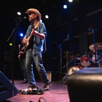 Free at Noon Flashback: The Bottle Rockets wakes up the midday crowd at World Cafe Live