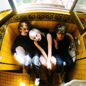 Sunflower Bean announces new EP <em>King Of The Dudes</em>, share single &#8220;Come For Me&#8221;