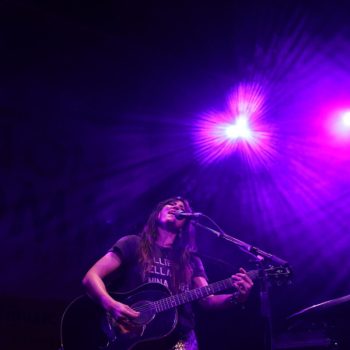 NON-COMM Recap: K.T. Tunstall fills World Cafe Live with pure acoustic energy