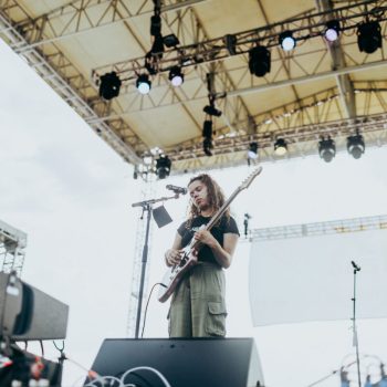 XPN Fest Recap: Nilüfer Yanya opens the River Stage with an effortlessly laid-back vibe