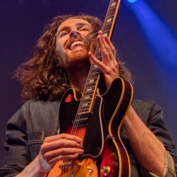 A View from the <em>Wasteland</em>: See photos from Hozier&#8217;s dramatic Met Philly gig