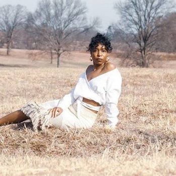 Jasmine Cassell&#8217;s &#8220;Things Change&#8221; music video illustrates ease with nature