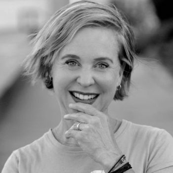 Kristin Hersh announces fall tour, ft. a solo gig at Kung Fu Necktie