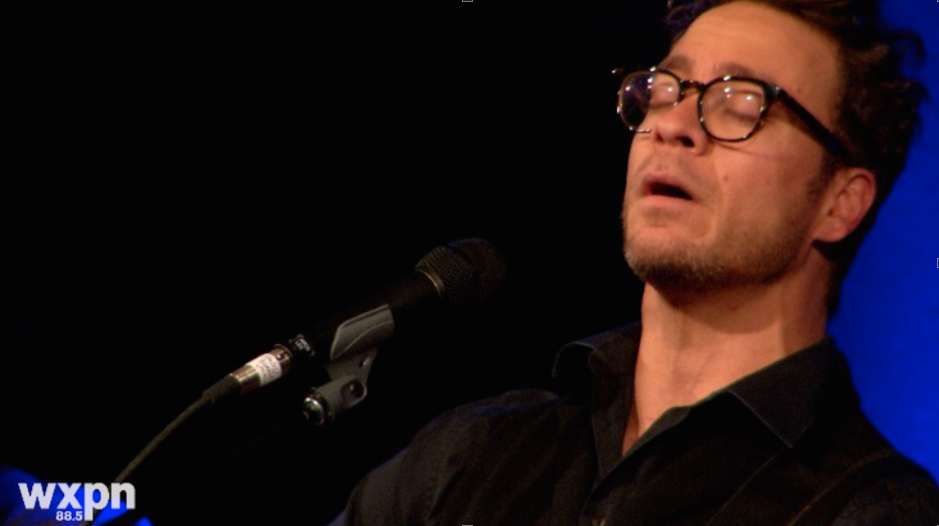 Amos Lee - &ldquo;Windows Are Rolled Down&rdquo; (NONCOMM 2016) - WXPN | Vinyl 