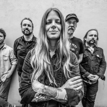 Sarah Shook &#038; The Disarmers | WXPN Artist To Watch &#8211; March 2022