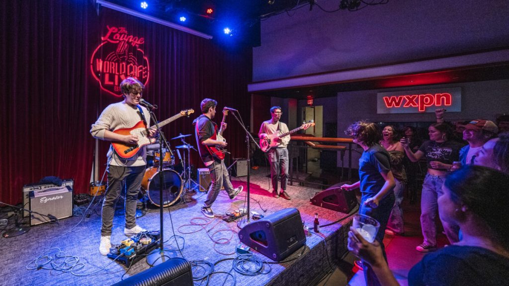 03292022_BeachFuzz_WorldCafe-