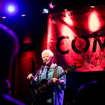 Janis Ian&#8217;s solo acoustic set at #NONCOMM was resonant and reflective