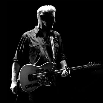 Billy Bragg&#8217;s music bridges political themes with the intensely personal