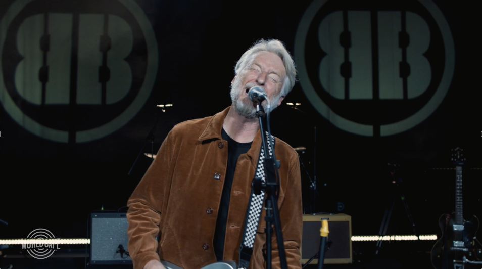 Billy Bragg's music bridges political themes with the intensely