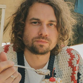 Memories become songs on Kevin Morby&#8217;s &#8216;This Is A Photograph&#8217;