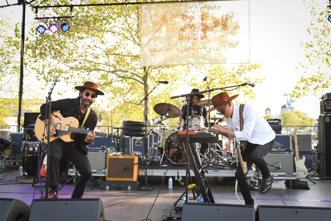 Dos Santos takes XPNFest on a psychedelic cumbia odyssey - WXPN