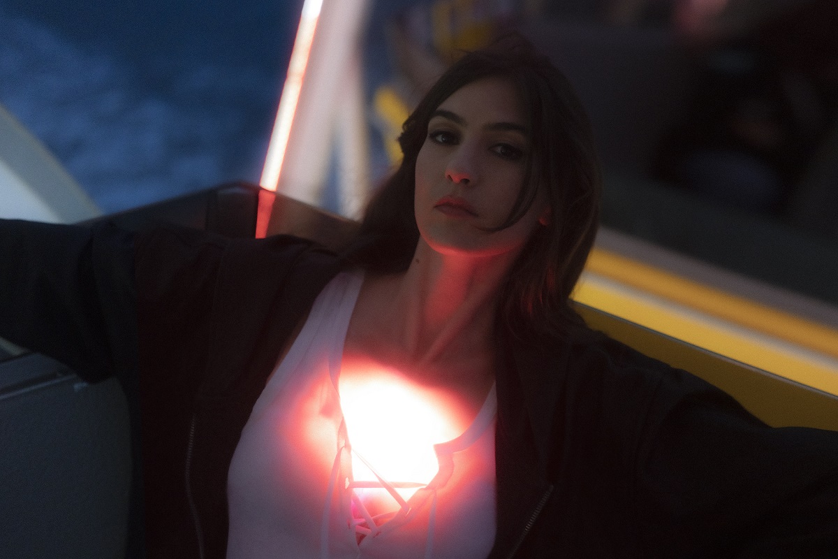 Weyes Blood　ジャケット直筆サイン入りカラーレコード 404746825_18404579857042826_79