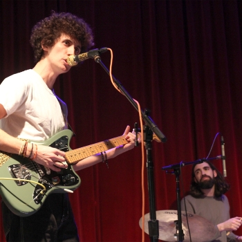 Ron Gallo dances through his anxieties on &#8216;Foreground Music&#8217;