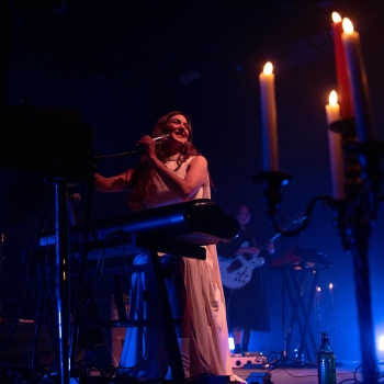 Weyes Blood releases from-the-archives video for 2019&#8217;s &#8220;Andromeda&#8221;