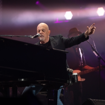 A stadium-sized singalong with Billy Joel and Stevie Nicks at The Linc