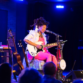 Valerie June brings a one-woman show to City Winery Philadelphia