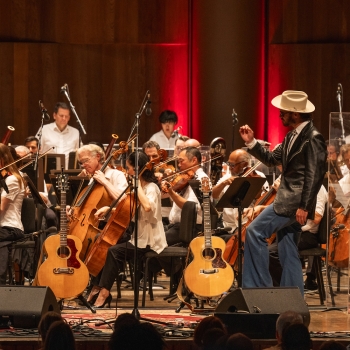 Magical Memories at the Mann with Amos Lee and The Philadelphia Orchestra