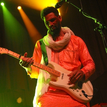 Mdou Moctar plays a scorching set at a sold out Ardmore Music Hall