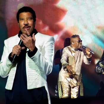 Lionel Richie and Earth, Wind &#038; Fire put on a show for the ages at Wells Fargo Center