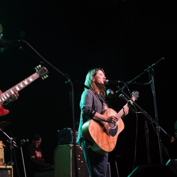 The Breeders play &#8216;Last Splash&#8217; and beyond at The Fillmore