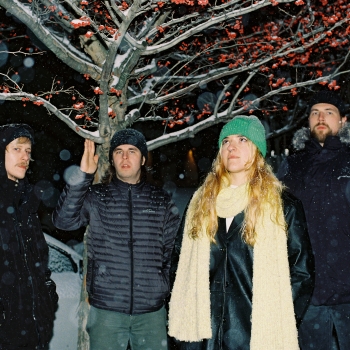 So Totally balances noise and pop on new song &#8220;Distinct Star&#8221;