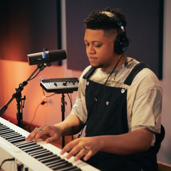 Watch 24 Hour Song Challenge winner Khalil Amaru play &#8220;Dear June&#8221; at WXPN studios